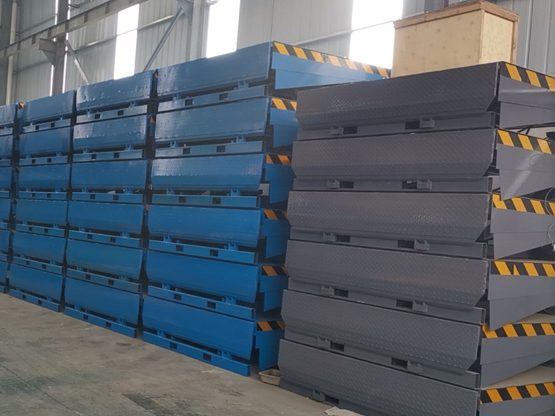 如何選擇合適的移動(dòng)式登車橋?